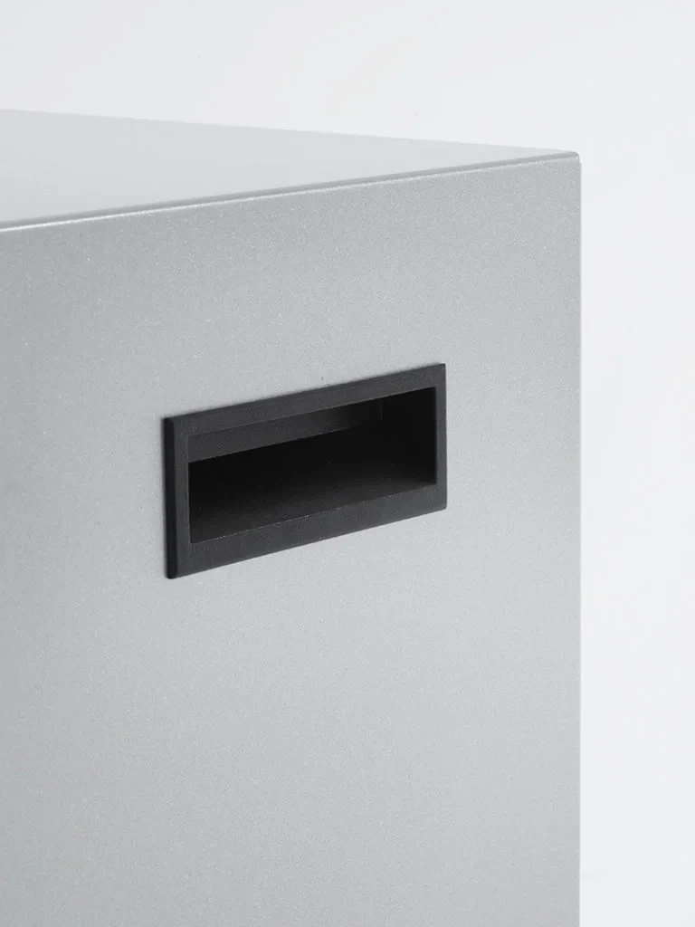 woods_mariestad_0645grey_800x800-768x1024.jpg[1].w