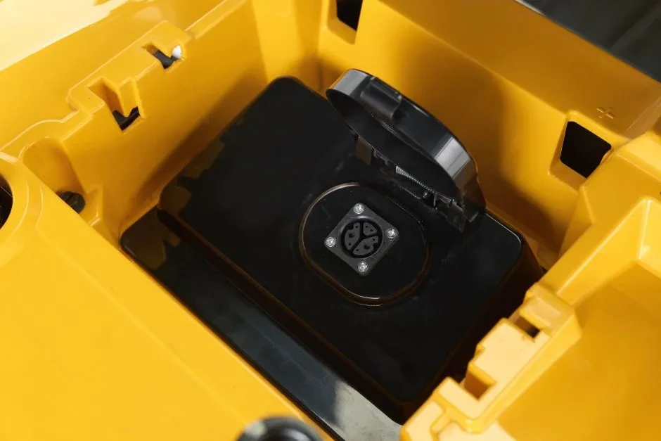 1e8a6047ada80445906e8eb1f523b515_TORNADO598e_2T066