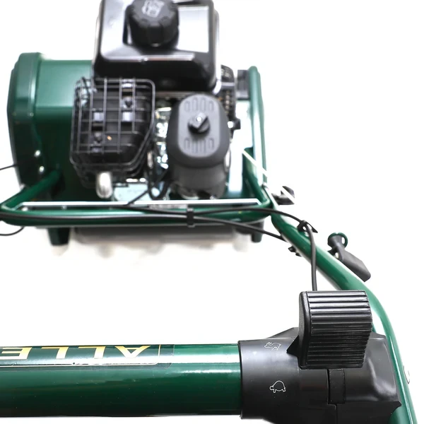 Allett_Kensington_14B_Mower_Speed_Control.webp