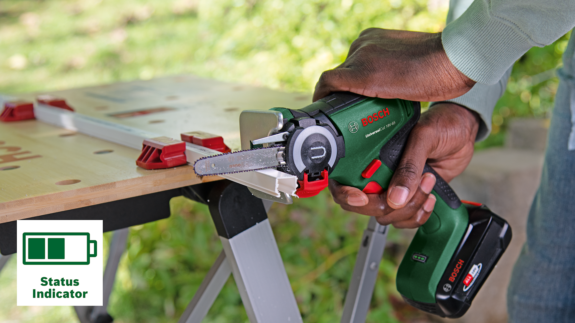 UniversalCut_18V-65_015_Status_Indicator_3200x1800