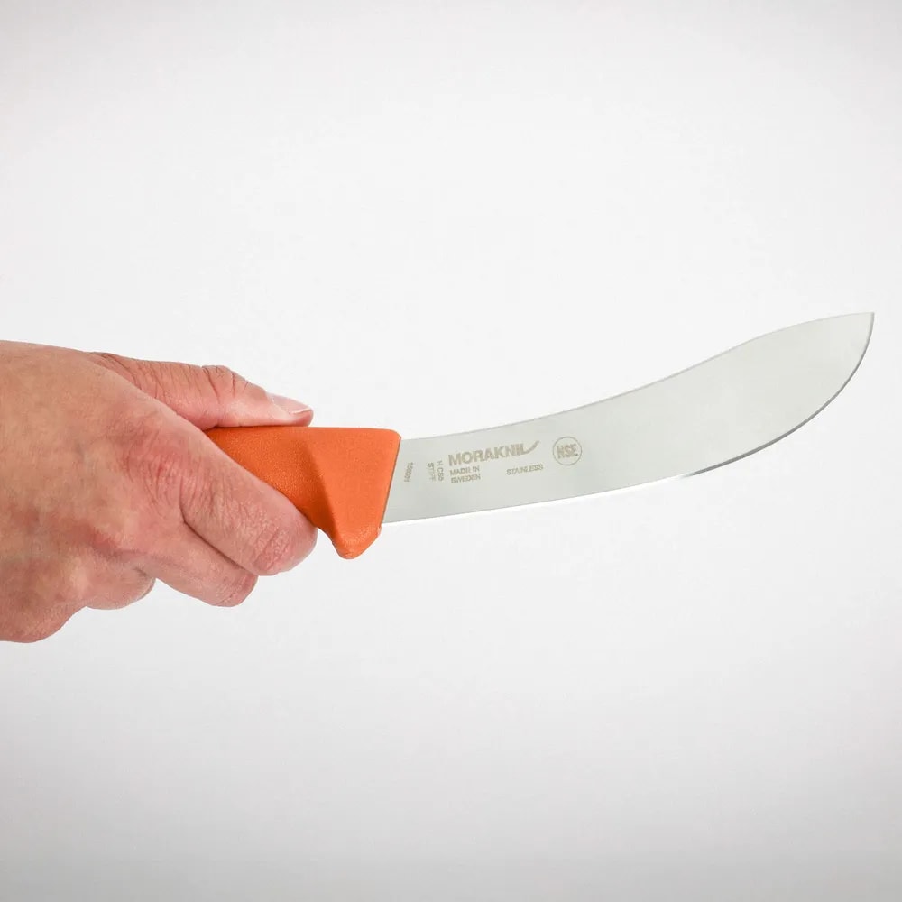 Hunting_Skinning_Knife_Hand[1].jpg