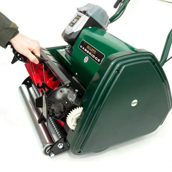 Allett_Cambridge_35_Mower_HOC_Cartridge_Removal.we
