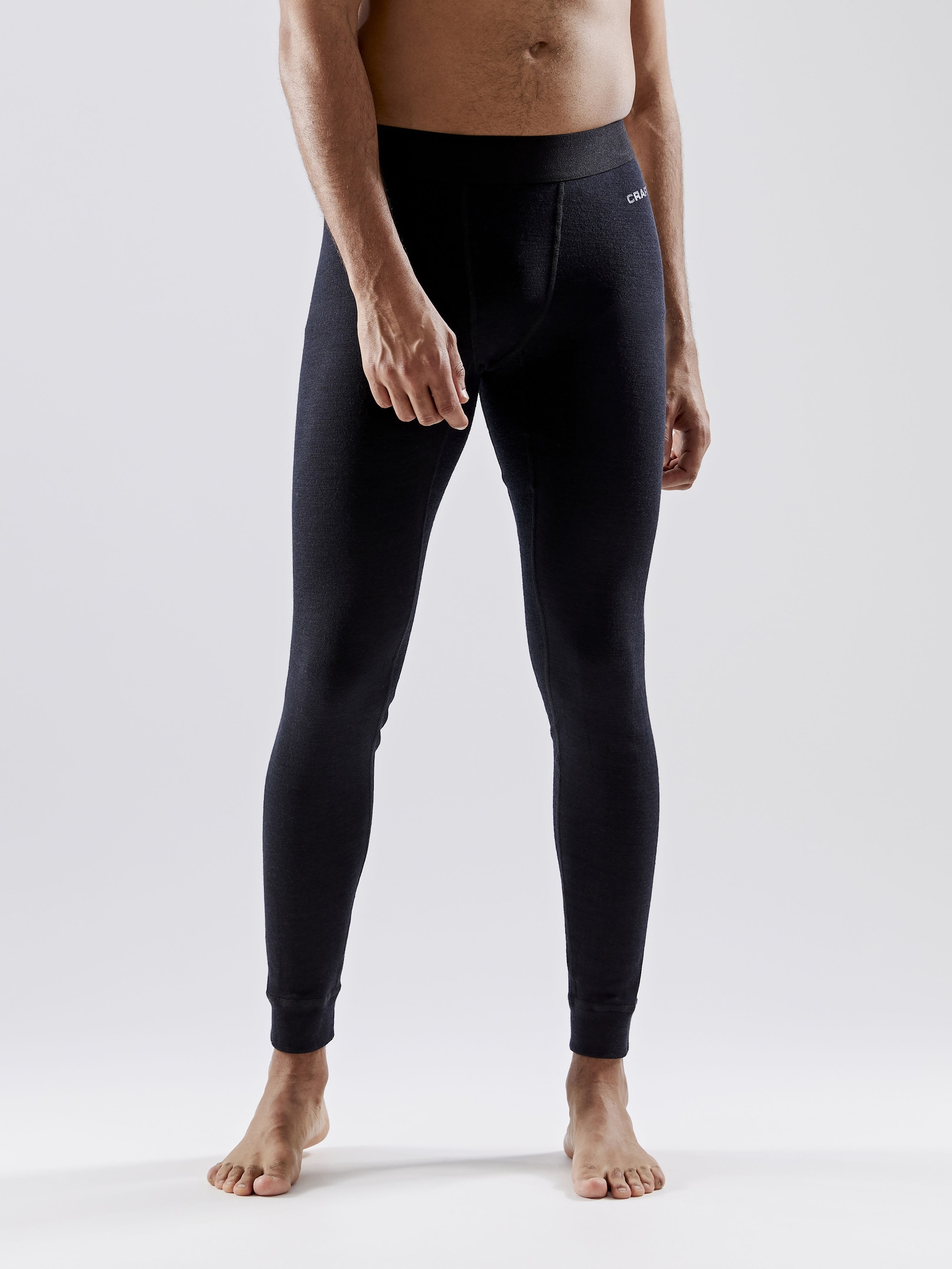 1907894-999000_Merino 240 Pants_Closeup1.jpg