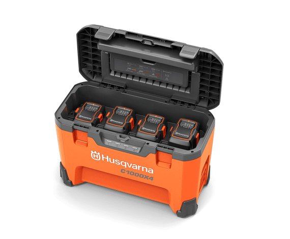 HHusqvarna C1000X4 - Monilaturi, sisältää 1 kpl B220X-akun, 2 kpl B330X-akkua ja 1 kpl B540X-akun.