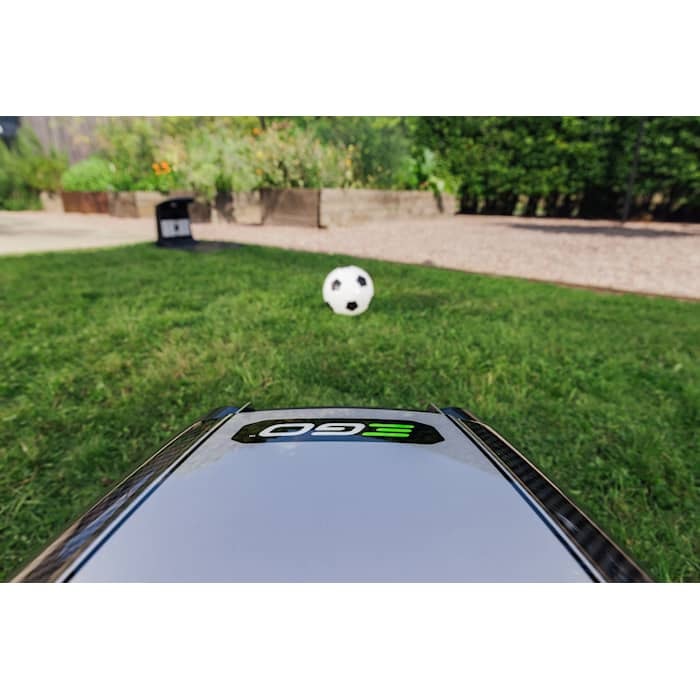 aura-r2powerrobotic-mowerslifestyle-photographyuk0