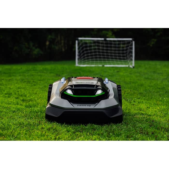 aura-r2powerrobotic-mowerslifestyle-photographyuk1