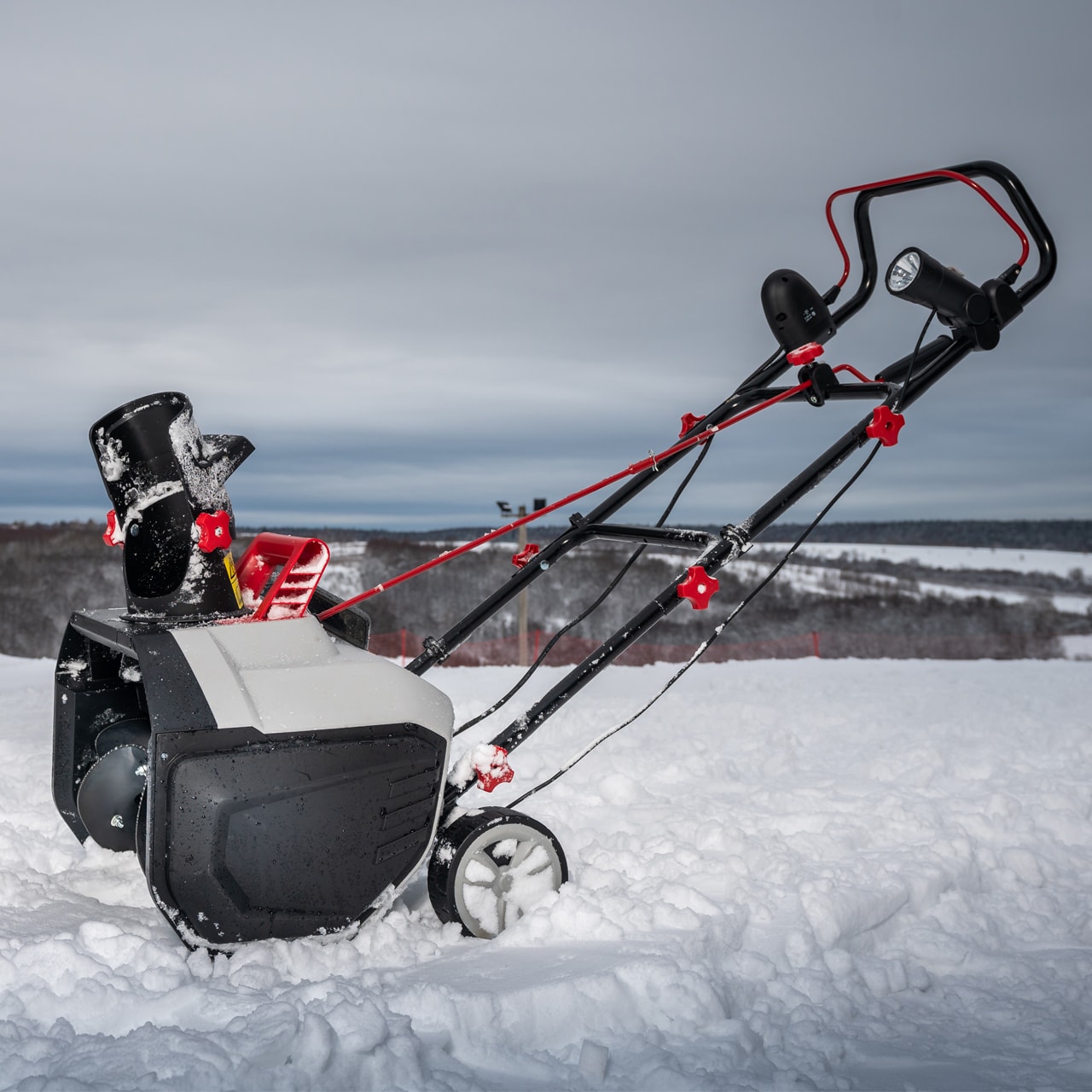 113591-battery-snowblower-st-4048-webshop-mood-02.